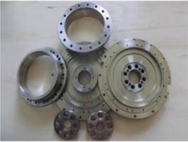 Ein Bild, das Zahnrad, Metallwaren, Autoteile, Im Haus enthlt.

Automatisch generierte Beschreibung